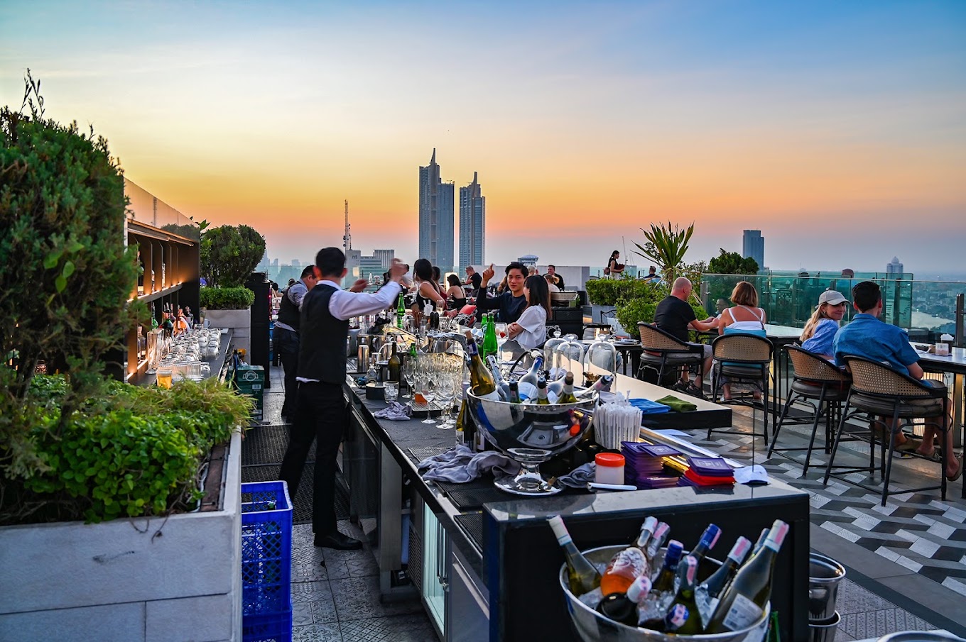 Inside Yào Rooftop Bar