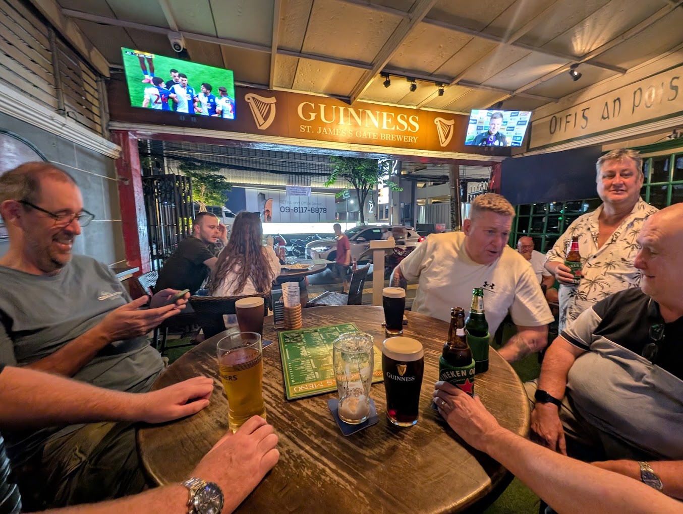 Inside Scruffy Murphy's