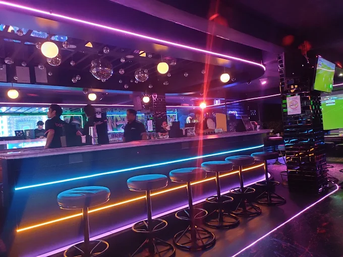 Inside Bafros