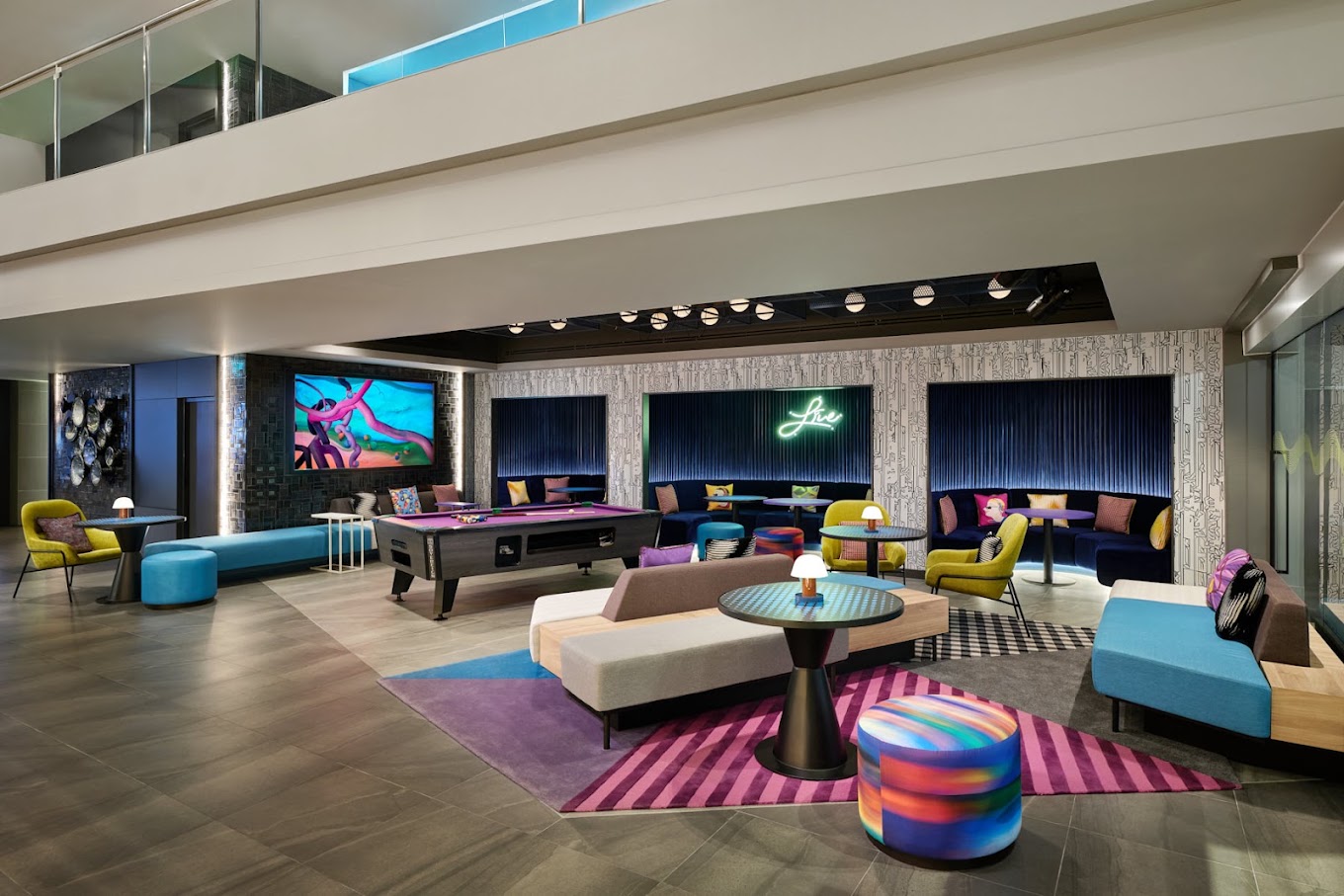 W XYZ Bar — photo 3